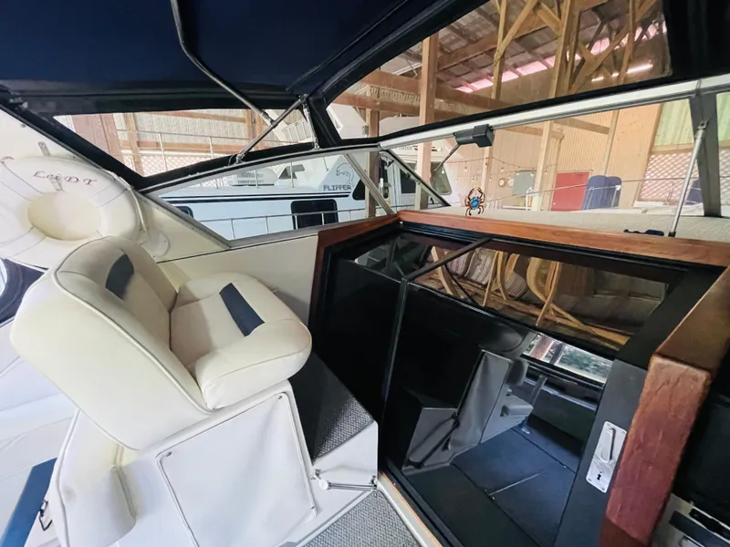 Slide: The Image of Interior of a 1989 Sea Ray 390 Express Cruiser yacht. - 24