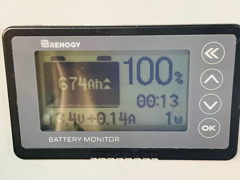 Slide: The Image of Sea Ray 390 Express Cruiser 1989 - 65