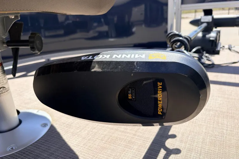 Slide: The Image of Minn Kota PowerDrive motor on 2021 Sun Tracker Bass Buggy 16 XL boat. - 18
