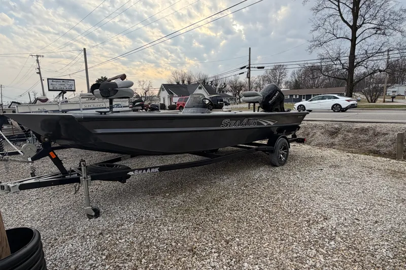 The Image of SeaArk 180 RX 2023 - undefined