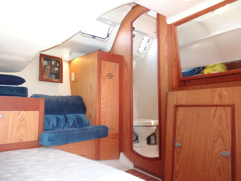 Slide: The Image of Hunter 380 2001 - 63