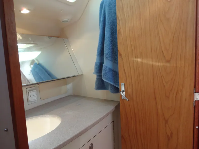 Slide: The Image of Hunter 380 2001 - 68