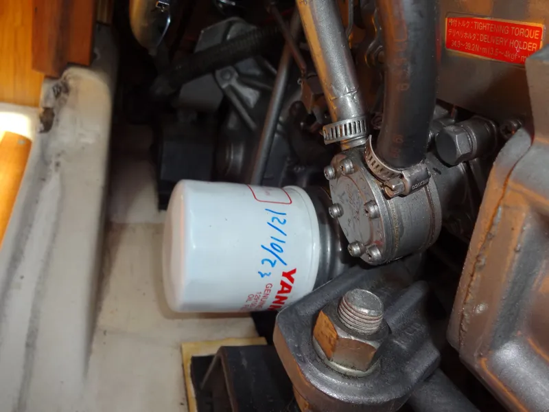 Slide: The Image of Hunter 380 2001 - 78