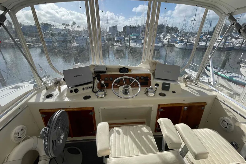 Slide: The Image of Engine of 1987 Chris-Craft 426 Catalina boat, detailed view in engine room. - 21