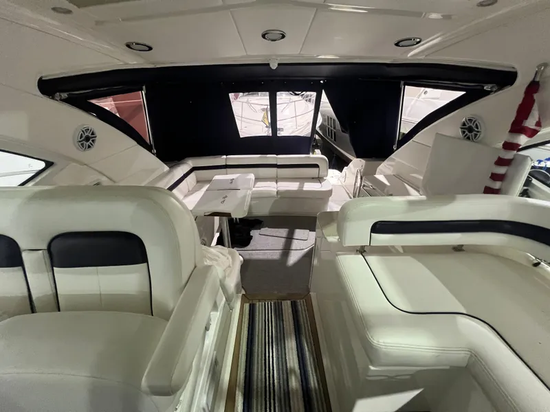 Slide: The Image of Interior of a 2010 Sea Ray 470 Sundancer yacht. - 9