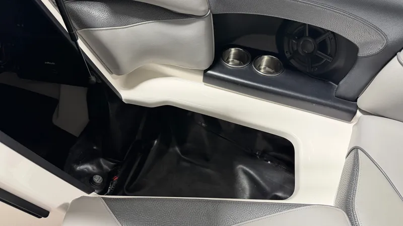 Slide: The Image of Supra SC400 2015 - 85