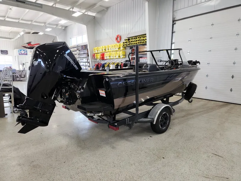 Slide: The Image of Crestliner 1950 Sportfish 2021 - 4