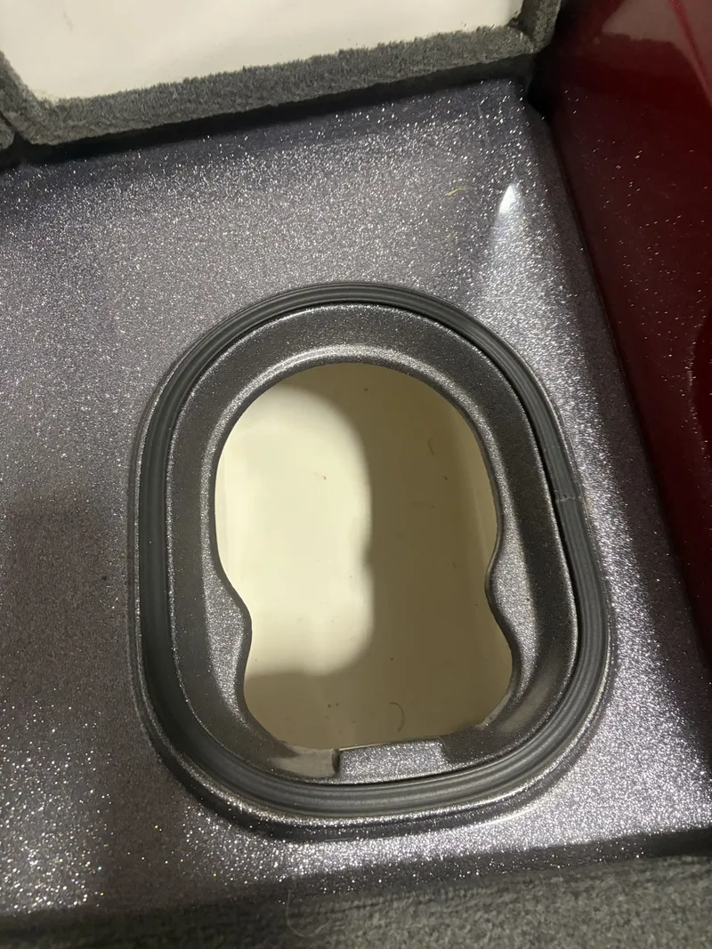 Slide: The Image of Ranger 620 VS 2011 boat detail, oval cutout. - 22