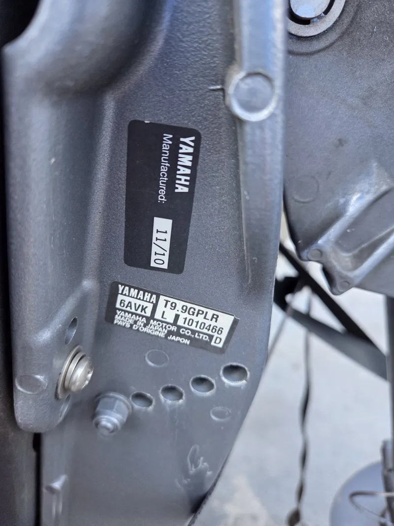 Slide: The Image of Yamaha motor label on Ranger 620 VS, year 2011. - 46