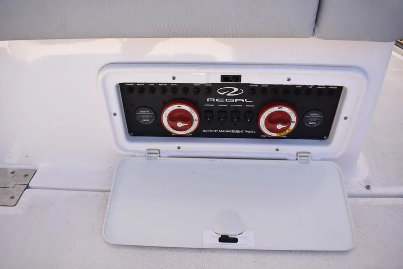 Slide: The Image of Battery management panel on 2020 Regal 35 Sport Coupe boat. - 42