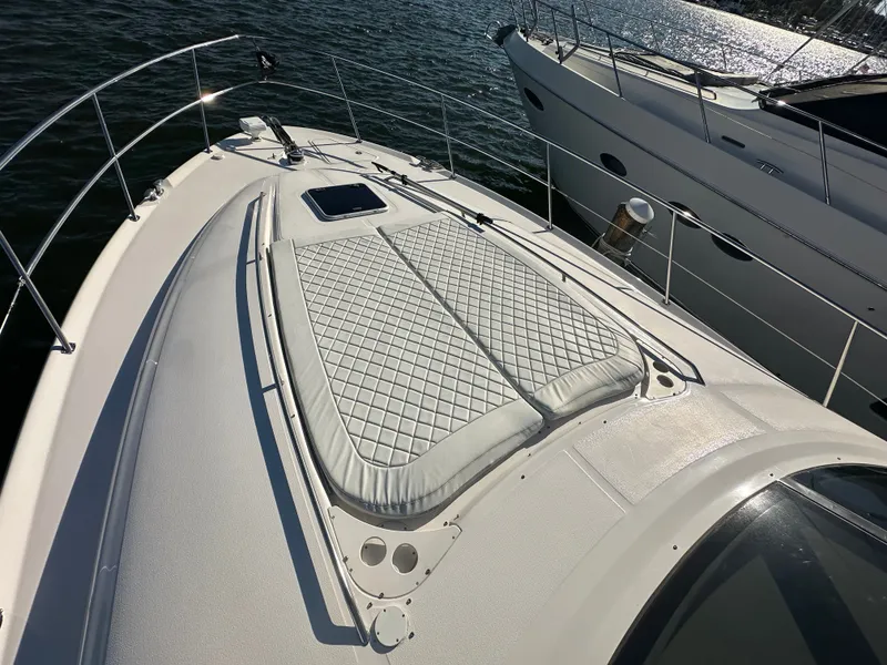 Slide: The Image of Sea Ray 560 Sedan Bridge 2002 - 2