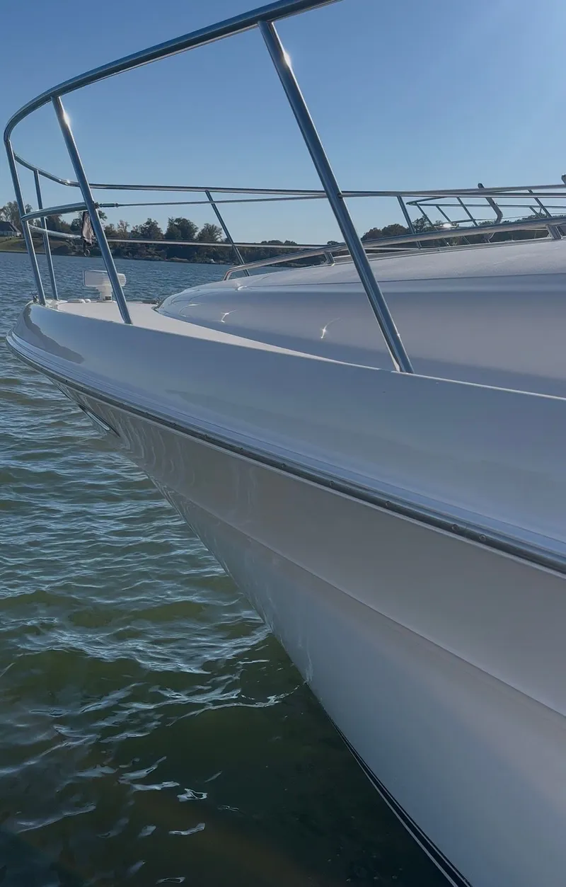 Slide: The Image of Sea Ray 560 Sedan Bridge 2002 - 3