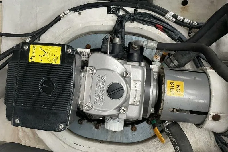 Slide: The Image of Volvo Penta engine component in 2008 Cruisers Yachts 390 Express Coupe. - 27