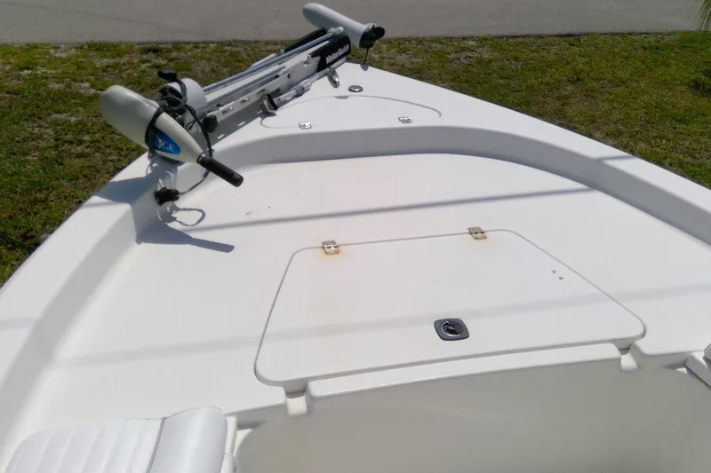 Slide: The Image of Bow view of 2007 Tidewater 216 CC Adventure boat with trolling motor. - 19