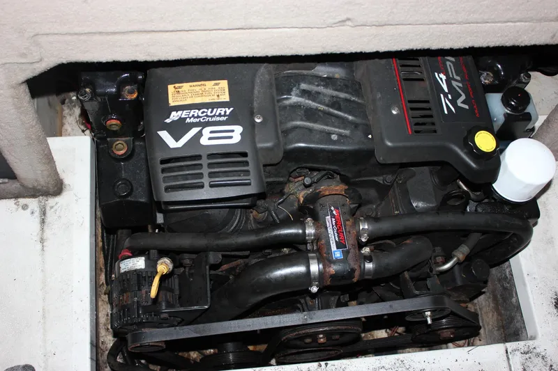 Slide: The Image of Engine compartment of a 2000 Chaparral 245 SSi with Mercury MerCruiser V8 engine. - 9