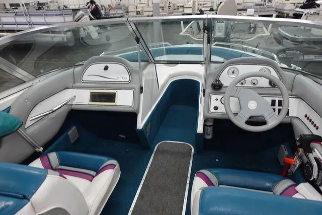 Slide: The Image of Starcraft Elite 170 BR 1993 - 6