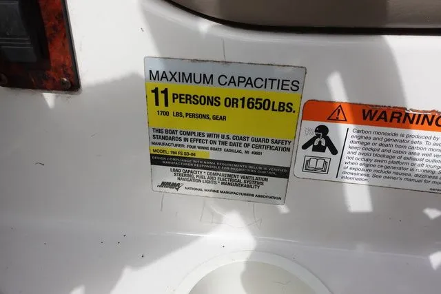 Slide: The Image of Four Winns Funship 194 2004 - 10