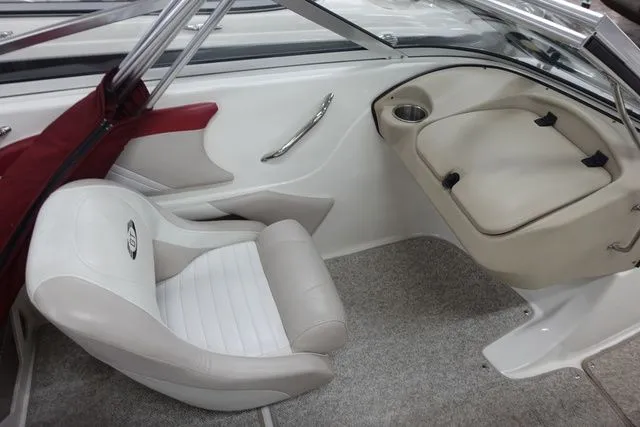 Slide: The Image of Glastron GT185 SKI/FISH 2007 - 10