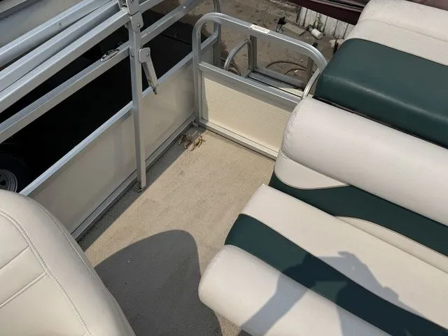 Slide: The Image of Misty Harbor 2085CR 2009 - 15