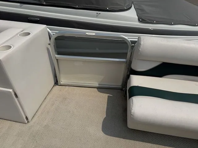 Slide: The Image of Misty Harbor 2085CR 2009 - 8