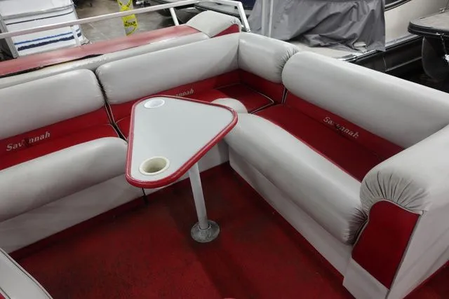 Slide: The Image of Crest Savannah 25' 1993 - 11