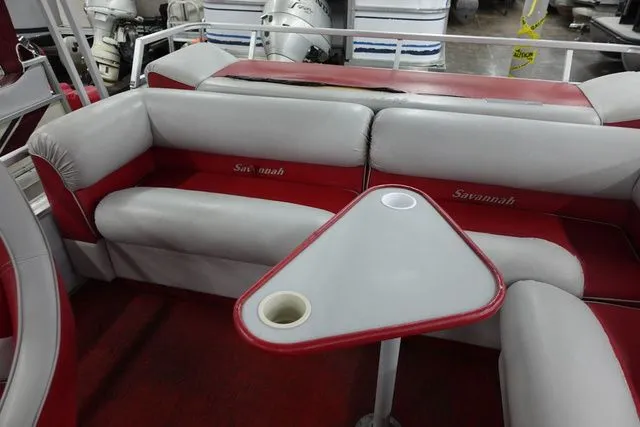 Slide: The Image of Crest Savannah 25' 1993 - 12