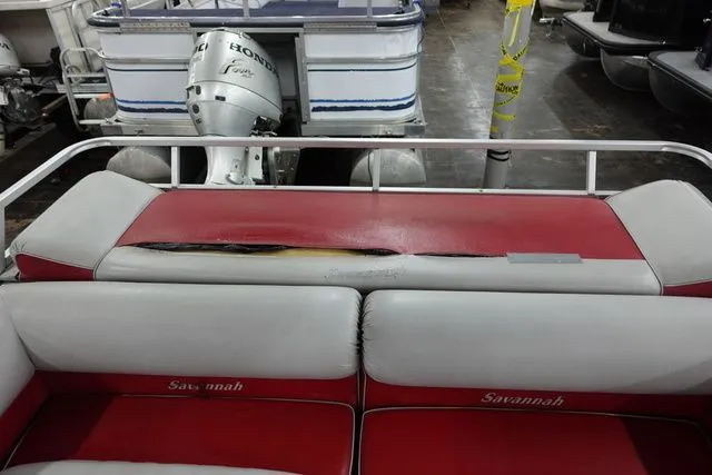 Slide: The Image of Crest Savannah 25' 1993 - 13