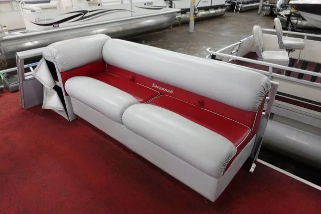 Slide: The Image of Crest Savannah 25' 1993 - 5