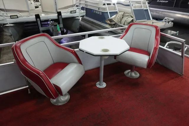 Slide: The Image of Crest Savannah 25' 1993 - 6