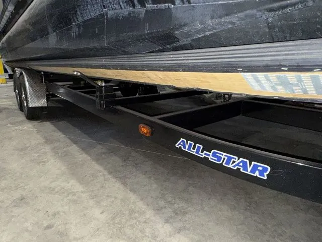 Slide: The Image of Manitou 24 Explorer Navigator Twin 2025 - 7