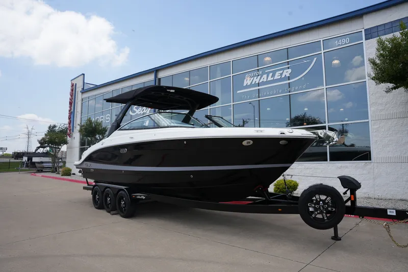 Slide: The Image of Sea Ray SLX 280 2026 - 1
