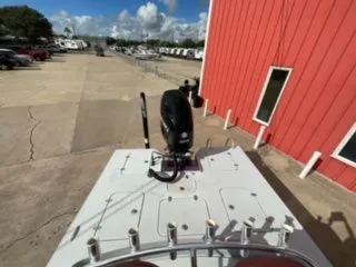 Slide: The Image of Catalyst Boat Works 2600 TALON 2021 - 10