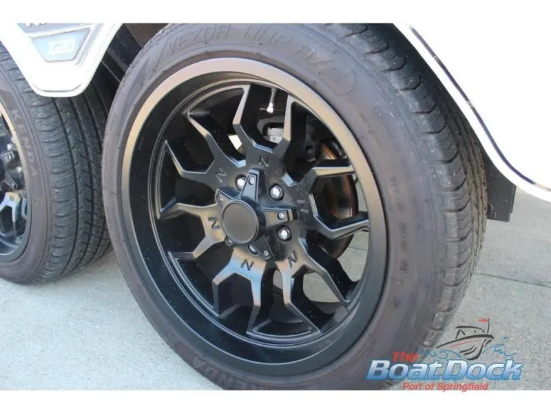 Slide: The Image of Z Series Z 20 2024 - 10