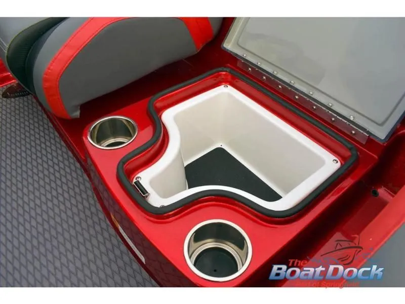 Slide: The Image of CX 18 SS 2021 - 40