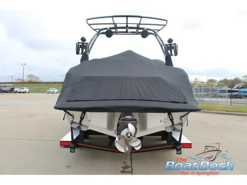 Slide: The Image of R Series R6 2024 - 15