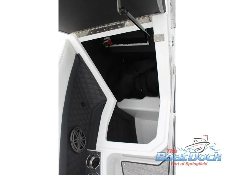 Slide: The Image of R Series R6 2024 - 35