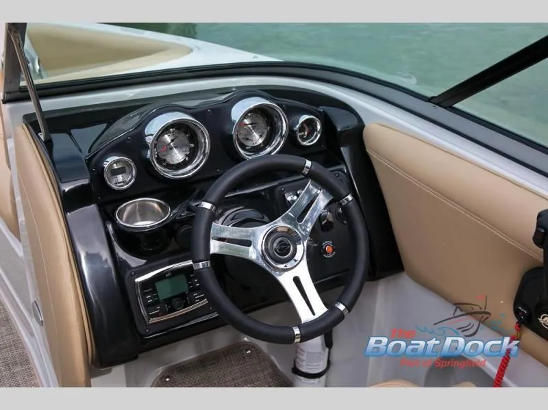 Slide: The Image of 205 SS 2019 - 31