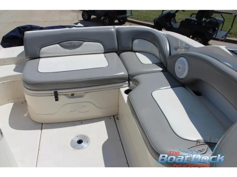 Slide: The Image of 270 Sundeck 2006 - 13