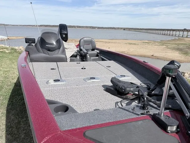 Slide: The Image of Tracker POR 175TF 2024 - 4