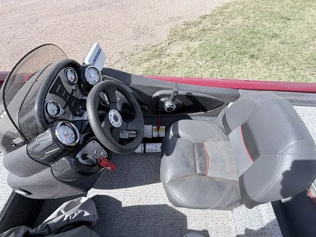 Slide: The Image of Tracker POR 175TF 2024 - 8