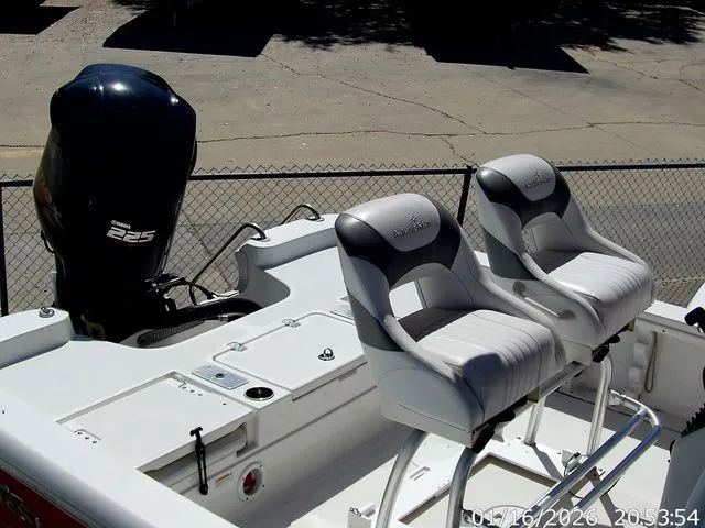 Slide: The Image of NauticStar 2200 TE PRO 2013 - 10