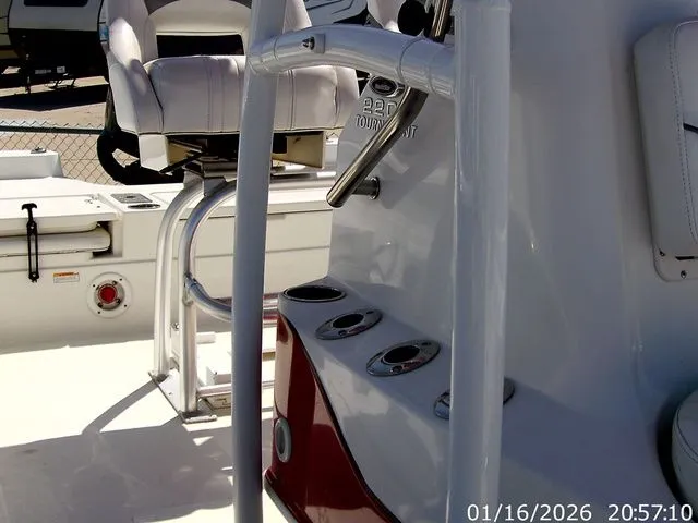 Slide: The Image of NauticStar 2200 TE PRO 2013 - 17