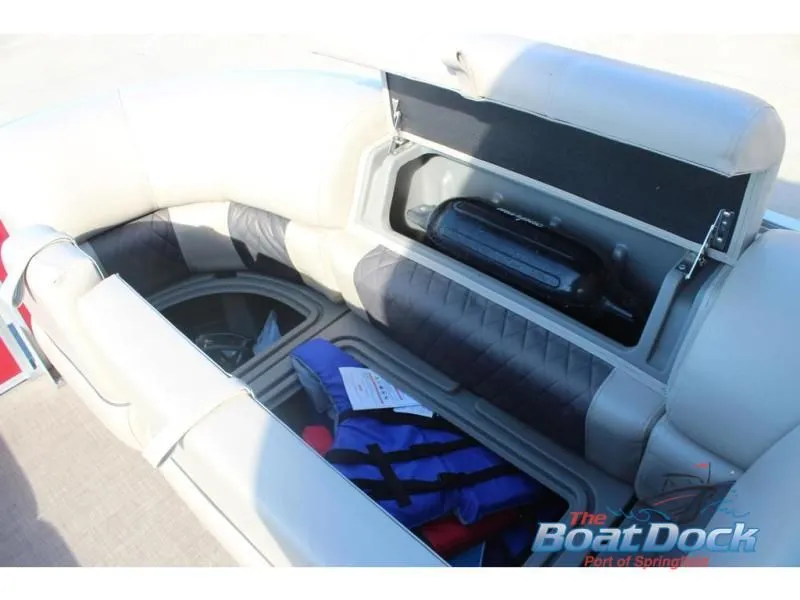 Slide: The Image of Party Barge 22 RF DLX 2023 - 22