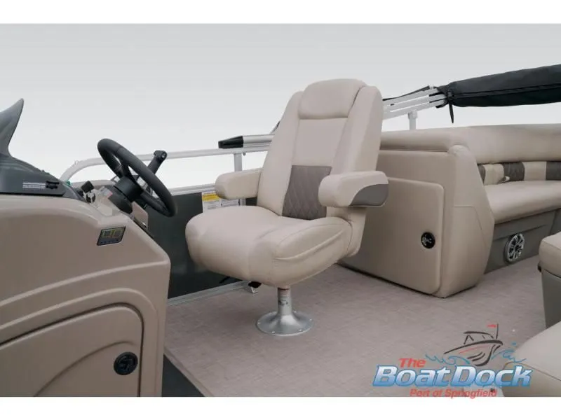 Slide: The Image of Party Barge 22 RF DLX 2023 - 48