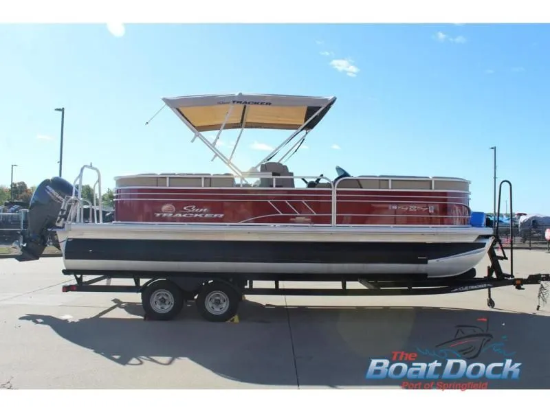 Slide: The Image of Party Barge 22 RF DLX 2023 - 5