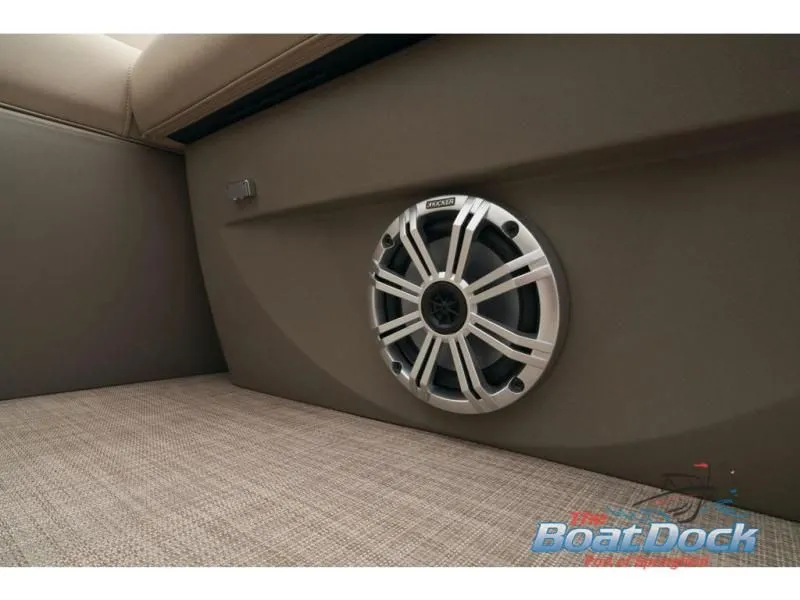 Slide: The Image of Party Barge 22 RF DLX 2023 - 63