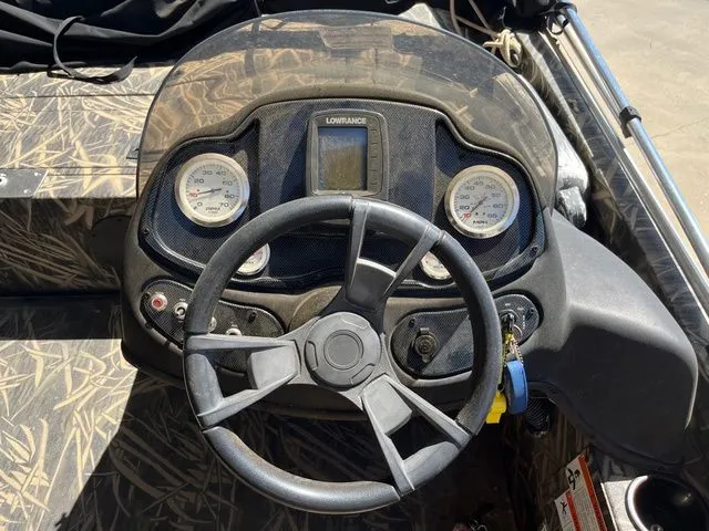 Slide: The Image of Lowe Stinger 18 2014 - 6