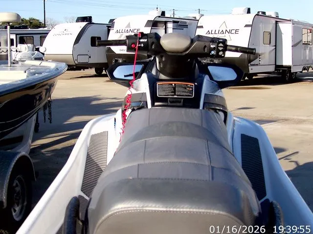 Slide: The Image of Yamaha VX Cruiser HO 2019 - 5