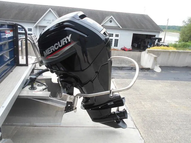 Slide: The Image of Crest Classic Fish 220 SF 2022 - 5