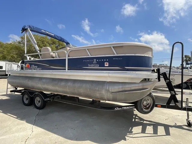 The Image of Sun Tracker 22 PB 2014 - 1